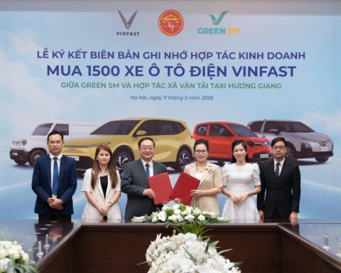 Một “khách sộp” vừa chốt đơn 1.500 ô tô điện VinFast của tỷ phú Phạm Nhật Vượng
