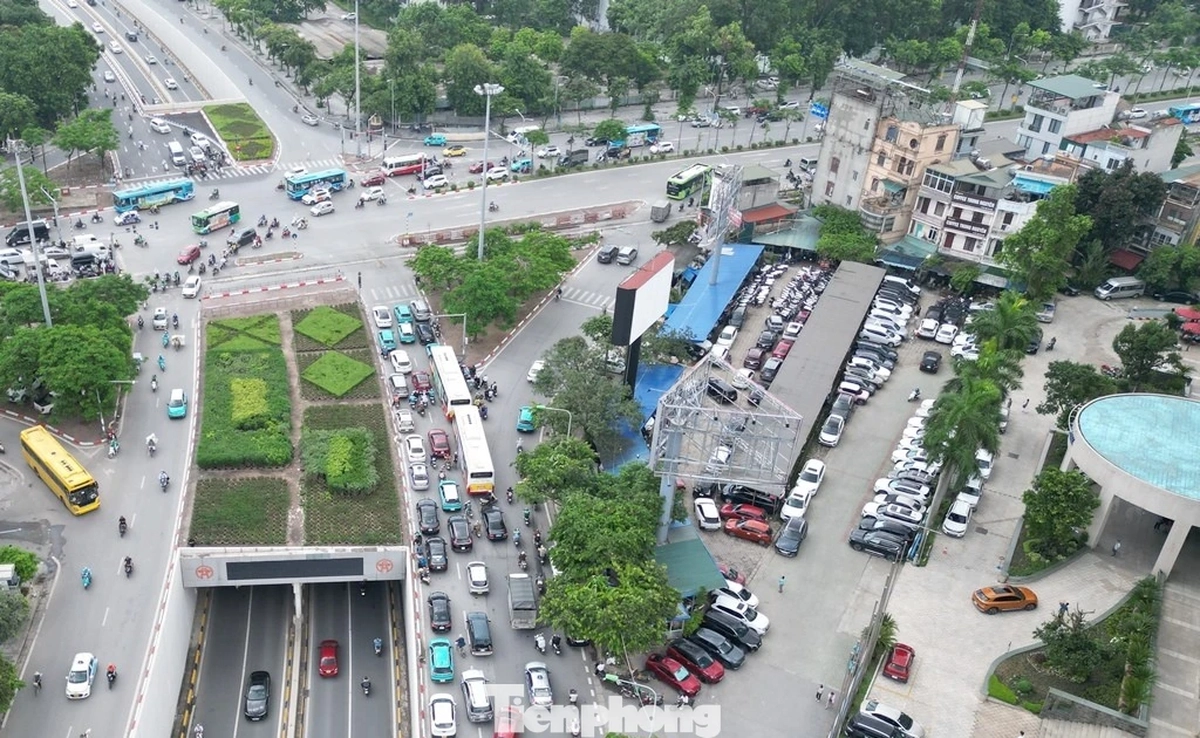 Hà Nội xây 4 ‘siêu’ bãi xe kết hợp trạm sạc quy mô lớn, phục vụ hạn chế xe xăng vào nội đô