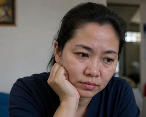 Cứ về nhà là thấy chồng và em trai chồng có hành động này, bà mẹ Hà Nội thắc mắc: Có ảnh hưởng đến con không?