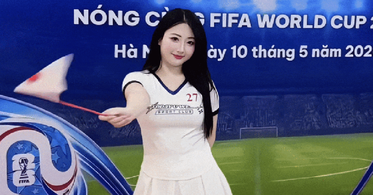 “Nữ thần” cầm cờ Nhật Bản casting Nóng Cùng World Cup 2026 là ai? Profile khiến dân mạng trầm trồ