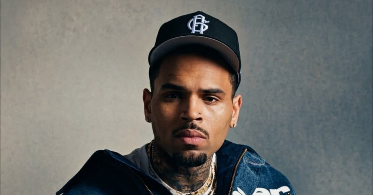 Chris Brown: Sa sút vì hành hung mỹ nhân tỷ phú, album chỉ xứng 1.3 điểm