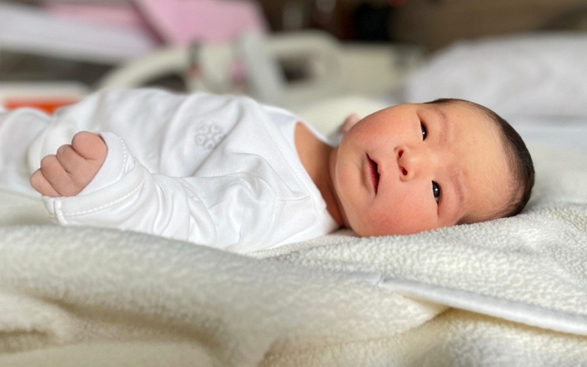 Một bà mẹ bàng hoàng khi biết mình có con đẻ vừa sinh năm ngoái mà không hề hay biết