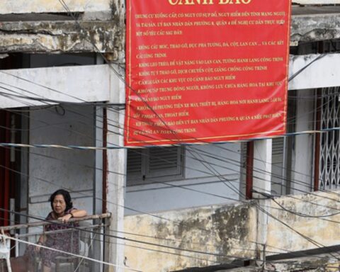 Thông tin mới về 16 chung cư cấp D tại TPHCM