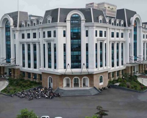 Đánh thức trụ sở dôi dư