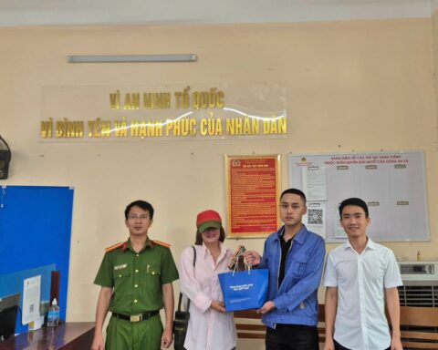 Chuyển khoản thành công 425.600.000 đồng, người phụ nữ lo lắng đi trình báo công an: Nam thanh niên SN 2002 được mời lên làm việc