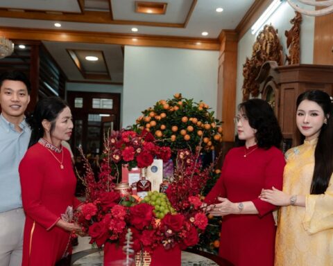 Bên trong căn nhà khang trang ở quê của Trần Bích Hạnh – vợ cầu thủ Văn Thanh: Gia thế khủng cỡ nào?