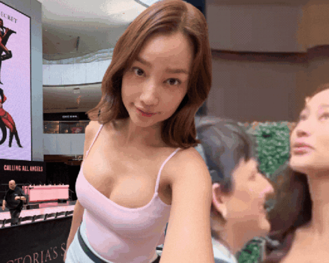 Trương Tri Trúc Diễm gặp sự cố khi casting, Victoria’s Secret công khai nhắn nhủ: “Bạn làm được rồi!”