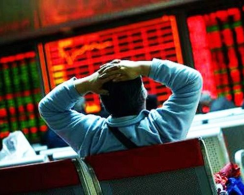 Một cổ phiếu bị khối ngoại “xả” hơn 1.000 tỷ đồng trong tuần 11-15/5