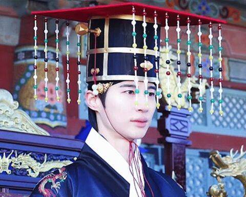 Perfect Crown nhận bão tẩy chay vì làm sai lệch lịch sử
