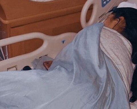 Một phụ nữ 56 tuổi nhiễm HIV kể lại: “Tôi giấu chồng suốt 5 năm, tôi đau đớn nhưng sợ bị bỏ rơi”