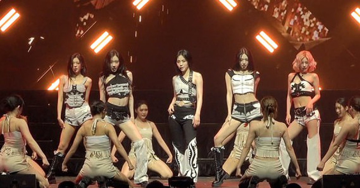 ITZY hồi sinh ngoạn mục: Concert gây sốt, album leo top 1 nước ngoài