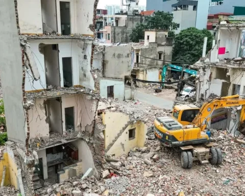 ‘Đứng ngồi không yên’ vì nhà đất đang thế chấp ngân hàng thì bị… giải tỏa