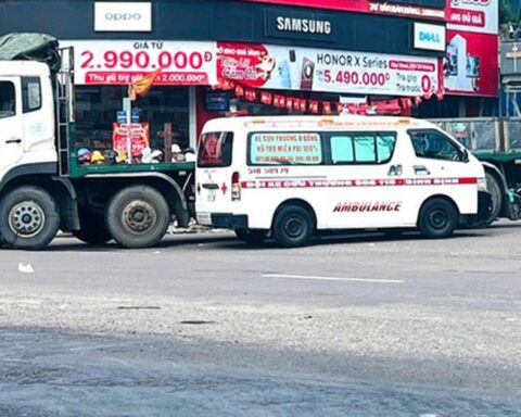 Tai nạn giao thông nghiêm trọng, người phụ nữ chạy xe đạp điện tử vong trong tích tắc
