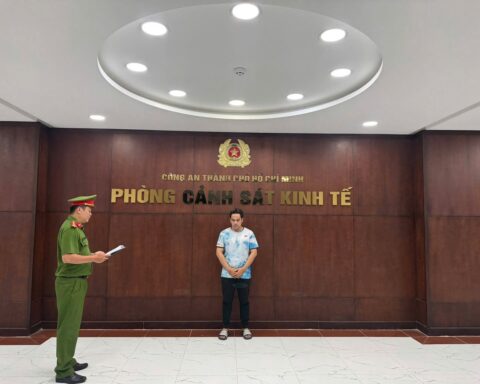 TP.HCM: Khởi tố ông chủ chuỗi K.W Sneaker, thu hơn 1.400 đôi giày giả nhãn hiệu Nike, Adidas, New Balance, Onitsuka Tiger gần 3,4 tỷ đồng