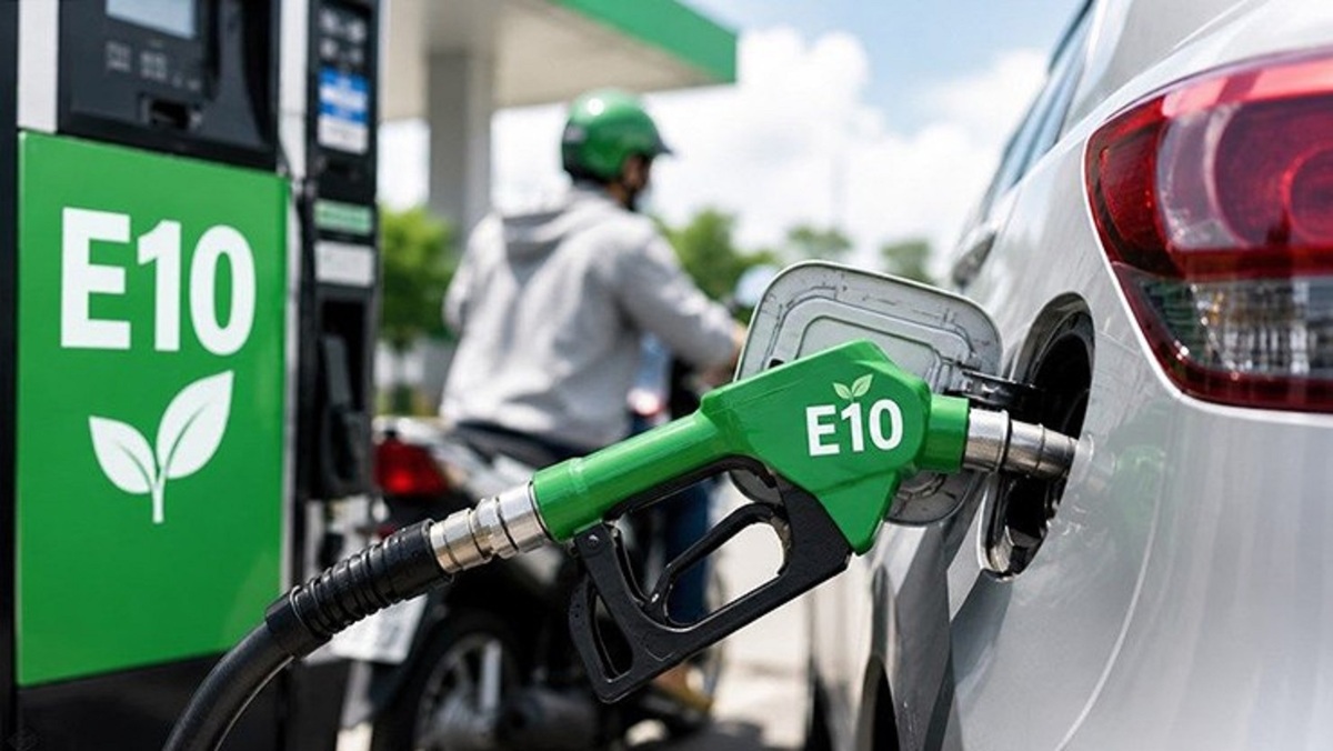 Vì sao giá xăng sinh học E10 rẻ hơn xăng khoáng?