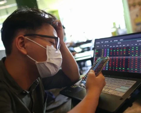 Chứng khoán ‘rơi tự do’ hơn 50 điểm rồi bất ngờ kéo ngược phút cuối