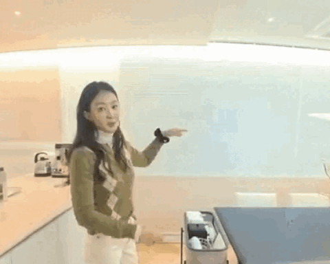 Mỹ nhân showbiz ly hôn chồng đại gia: Vẫn sống đời sang chảnh trong căn hộ cao cấp, đẹp không góc chết
