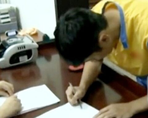 Rúng động xứ Trung vụ 2 nam ca sĩ bị bắt vì ma túy: Chủ động khai báo 120 bạn nghiện là nghệ sĩ, 2 người đẹp showbiz liên quan