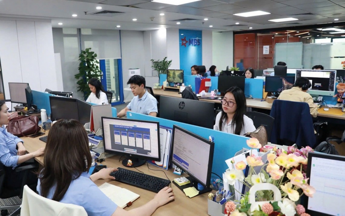 Nâng minh bạch, tăng khả năng tiếp cận để đón “sóng nâng hạng”