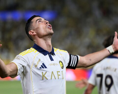 Ronaldo lập cú đúp đẳng cấp, Al Nassr chính thức vô địch giải Saudi Pro League