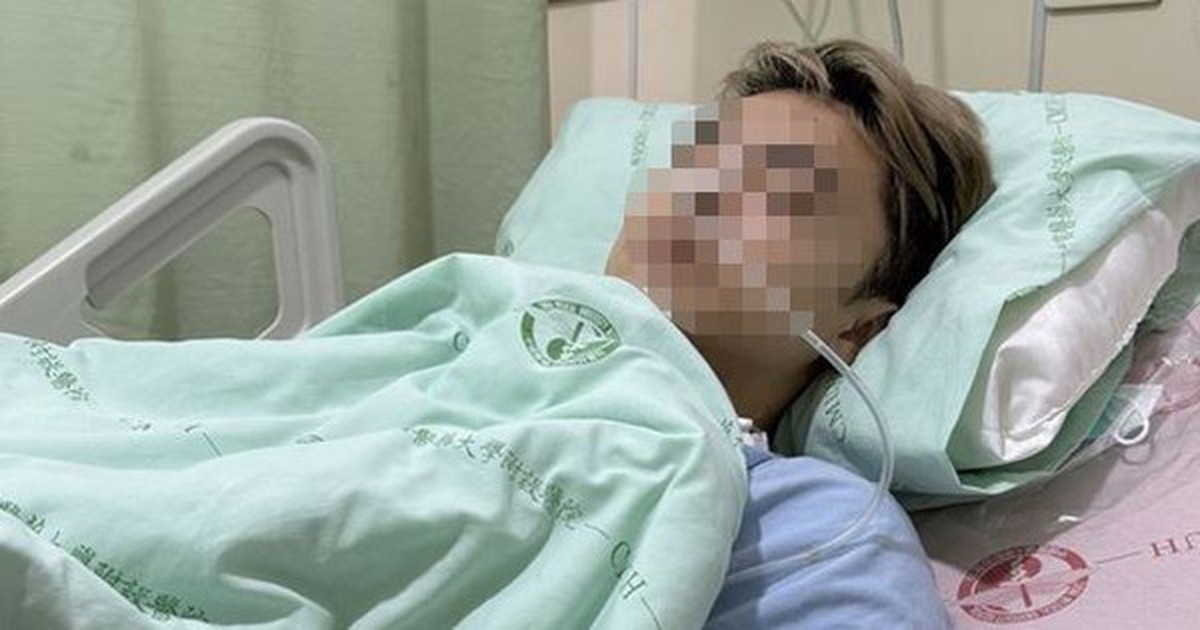 Bỏ qua dấu hiệu “lạ” suốt 1 năm, người đàn ông 50 tuổi sốc khi biết mắc ung thư