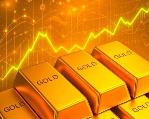 Giá vàng về sát 4.500 USD/oz, quỹ lớn nhất thế giới mạnh tay bán hàng tấn vàng