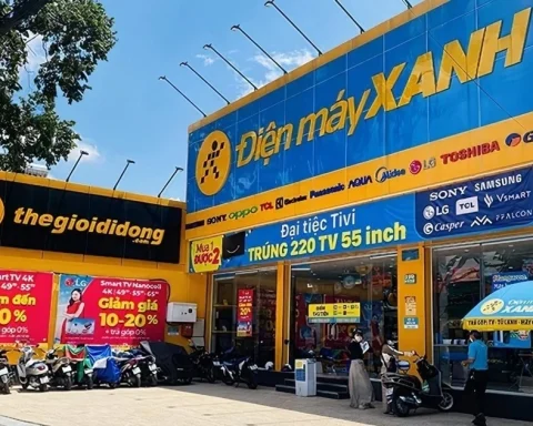Lãnh đạo Thế giới Di động bán ra hàng triệu cổ phiếu
