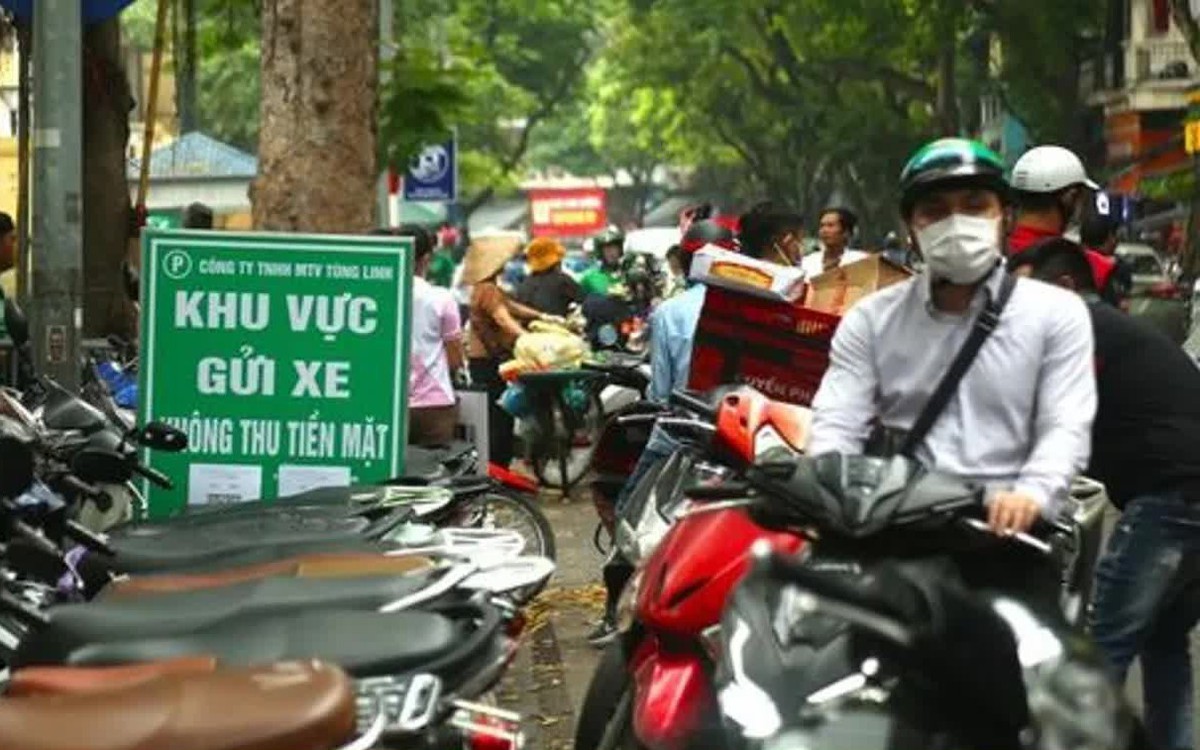 Hà Nội thu phí điện tử không dừng tại toàn bộ bãi đỗ xe từ 1/7
