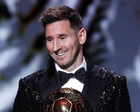 Messi thành tỷ phú