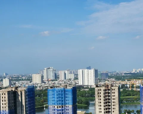 Muốn ‘hạ nhiệt’ giá chung cư phải gỡ cùng lúc nhiều ‘nút thắt’