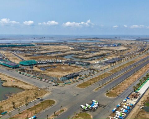 Các “chim đầu đàn” Vingroup, Sun Group, Sunshine Group… đã dồn dập “Nam tiến” bằng các siêu dự án