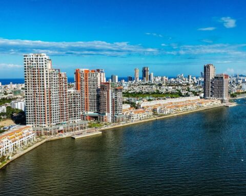 Bàn giao thần tốc, tổ hợp Sun Symphony Residence mặt sông Hàn chính thức “sáng đèn”
