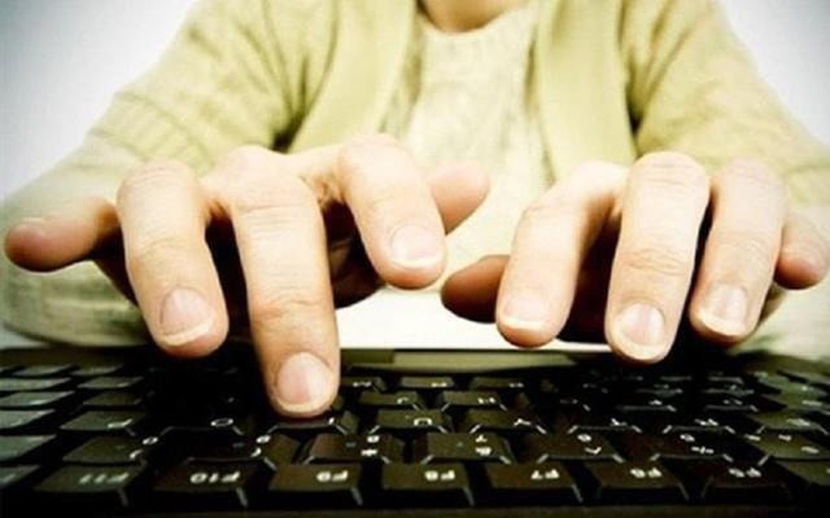 Người nhà của Phó Chủ tịch 1 DN thép bị phạt nửa tỷ đồng vì “bán chui” cổ phiếu