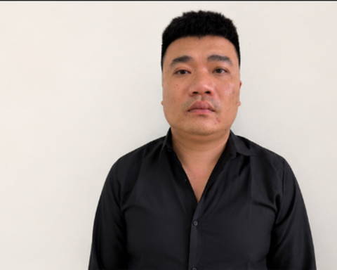 Khám xét khẩn cấp căn hộ chung cư, khởi tố Tạ Văn Phúc SN 1993