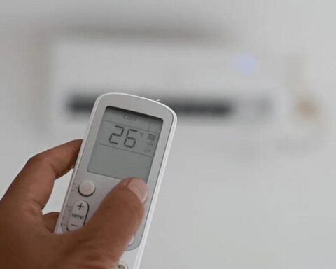 Điện năng tiêu thụ tại Hà Nội cao kỷ lục, EVN khuyến nghị các dùng điều hòa để tiết kiệm hơn