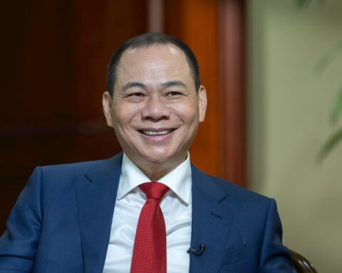 Bắt tay với một DN Nhà nước, Tập đoàn của tỷ phú Phạm Nhật Vượng triển khai lắp 2 thứ trên toàn quốc