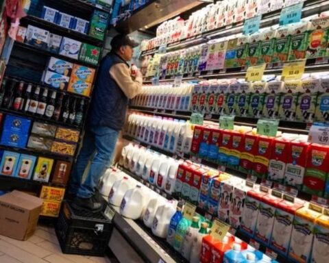 ‘Chưa bao giờ tôi thấy mình nghèo như bây giờ’: Tiếng than trời của dân Mỹ vì lạm phát phi mã, có người chỉ còn 400 nghìn/tuần để mua thực phẩm