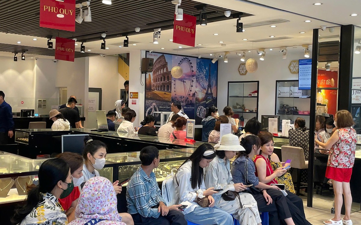 Nhà đầu tư rục rịch “bắt đáy” khi giá bạc giảm