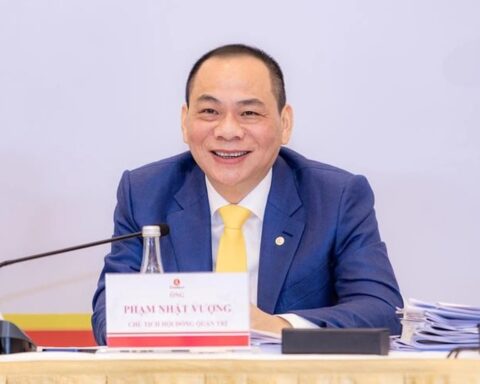 Tỷ phú Phạm Nhật Vượng  làm 1 việc thu hút hơn 25.000 người, Lào, Indonesia, Philippines cùng tham gia