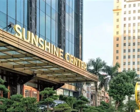 Đặt kế hoạch vượt nhiều ‘ông lớn’, cổ phiếu Sunshine tăng trần