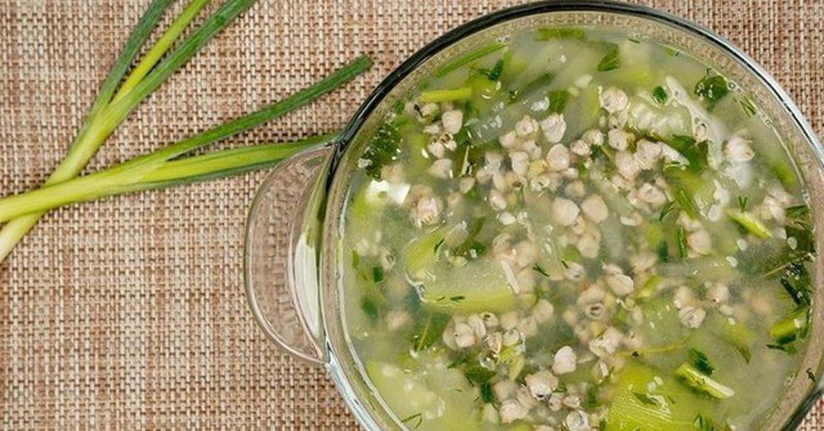 Nắng nóng cứ 3 món canh này mà ăn, vừa mát bổ hạ nhiệt lại nhanh gọn không cần nấu nướng nhiều