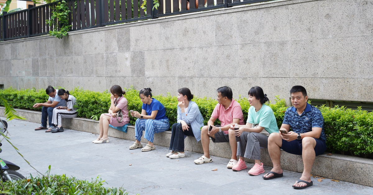 Thi vào lớp 10 Hà Nội buổi đầu tiên: Bắt đầu thời gian làm bài môn Văn, chủ đề nào sẽ được “gọi tên”?