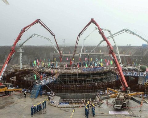 Trung Quốc 2 lần ngỏ ý tham gia, Mỹ 3 lần lên tiếng nhưng Việt Nam nhắm nước khác làm dự án quốc gia đại sự chưa từng có