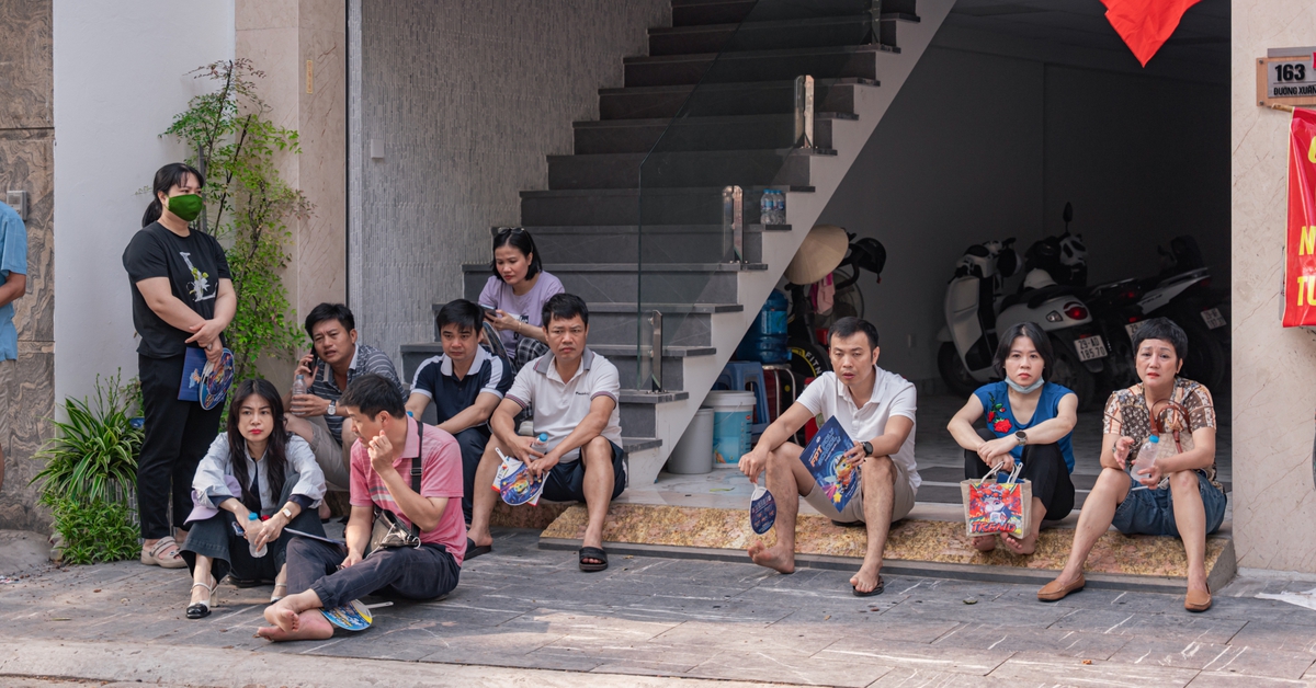 Thi vào lớp 10 tại Hà Nội: Bắt đầu thời gian làm bài môn cuối cùng, liệu có “mưa” điểm 10?