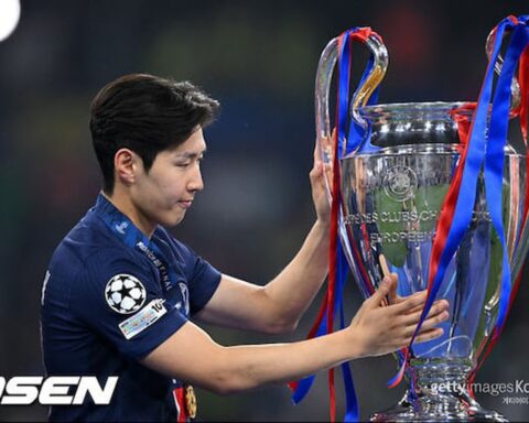Hot boy Lee Kang-in đi vào lịch sử Champions League