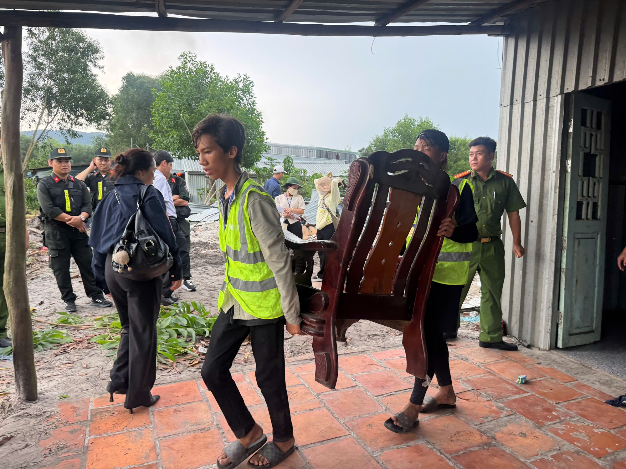 Cưỡng chế “biệt phủ” từng gây bức xúc ở Phú Quốc - Ảnh 9.