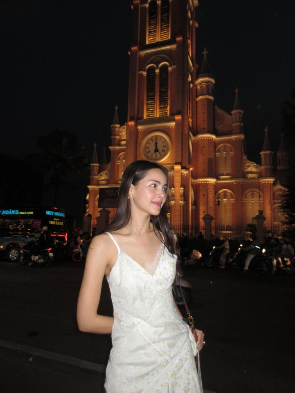 Sao Hàn - Thái đổ bộ Việt Nam: Diễn viên nổi tiếng nhất Thái Lan mê tít bánh ướt, nữ thần Kpop nghiện một thứ ở Phú Quốc- Ảnh 7.