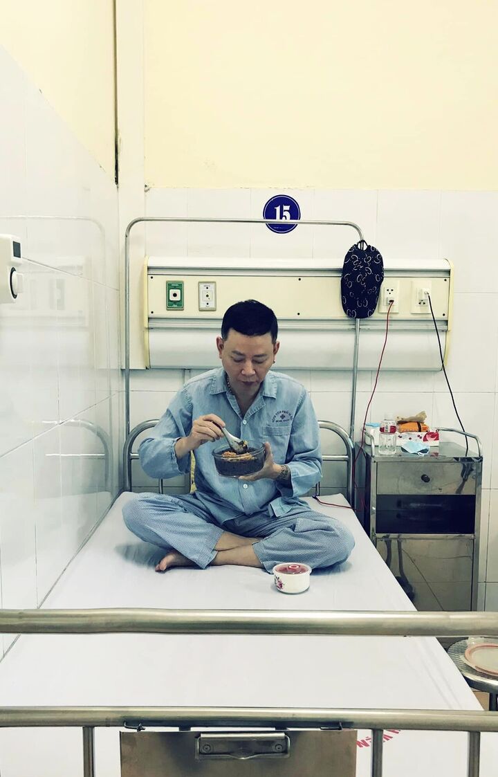 Nam diễn viên phim giờ vàng giải nghệ vì bệnh tật: Được vợ 4 kém 12 tuổi yêu thương, chăm sóc- Ảnh 3.