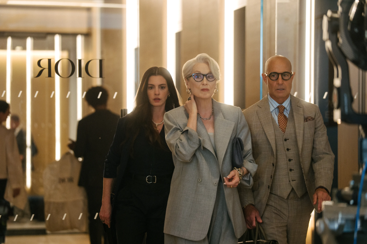 The Devil Wears Prada 2: Khúc bi ca đẹp đẽ cho một ngành công nghiệp đang lụi tàn- Ảnh 2. The Devil Wears Prada 2: Khúc bi ca đẹp đẽ cho một ngành công nghiệp đang lụi tàn- Ảnh 2.