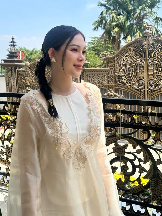 Mỹ nhân Hà thành cưới con trai tỷ phú: 30 tuổi làm dâu hào môn, sống như "nữ hoàng" trong biệt thự sang trọng- Ảnh 2.